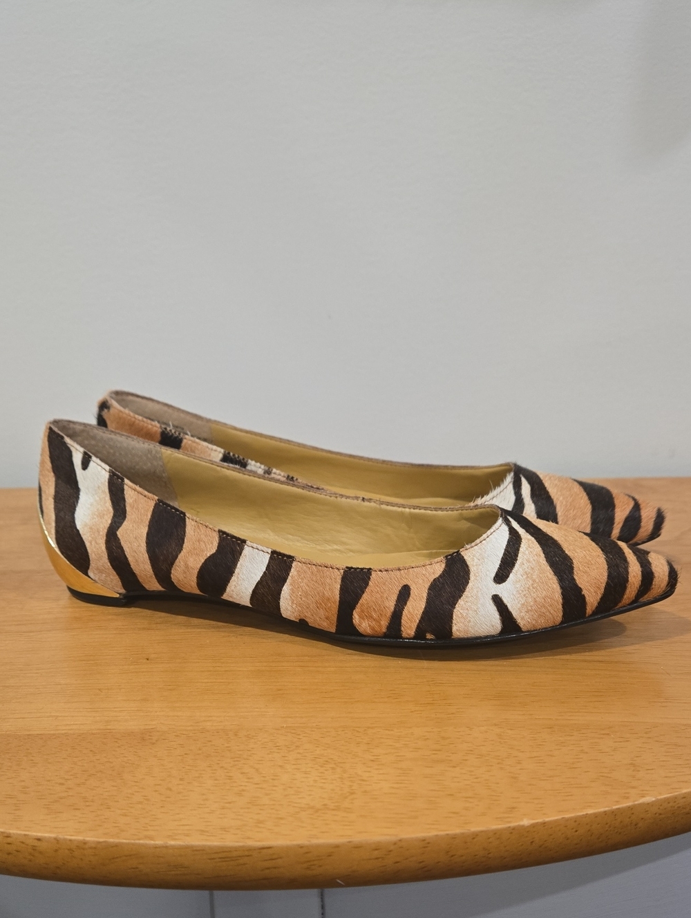 NWOT Nine West Valore Zebra-Print Pointed Toe Flats - Tan/Black/White Size 6
